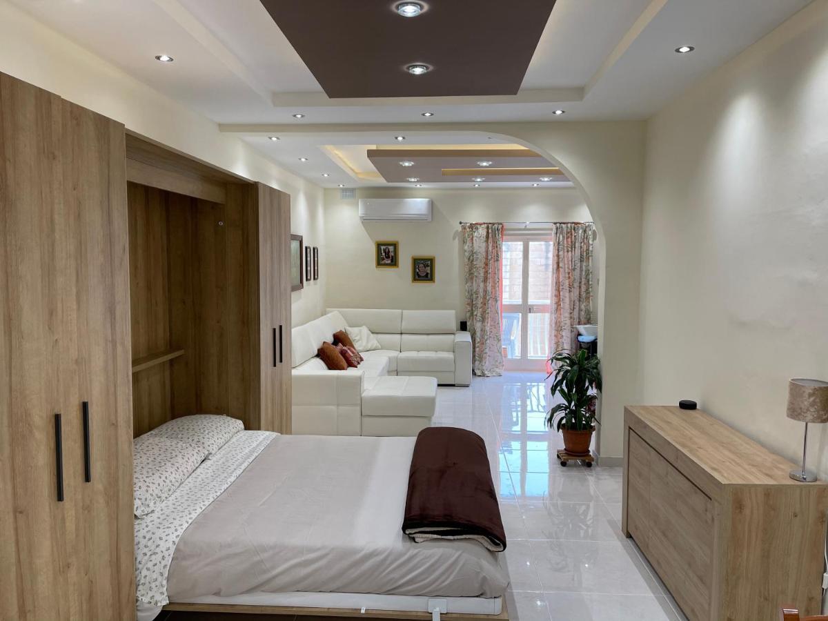 Sunrise Apt Near Beach Smarttv & Netflix Birżebbuġa Zewnętrze zdjęcie